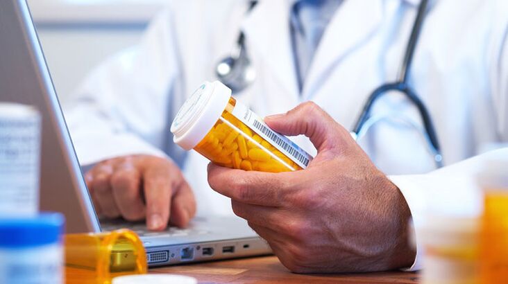 The doctor prescribes a drug about prostatitis